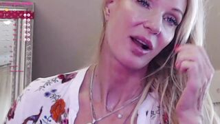 aivasweet - Video  [Chaturbate] chubby -trimmed bignipples blow-jobs-videos