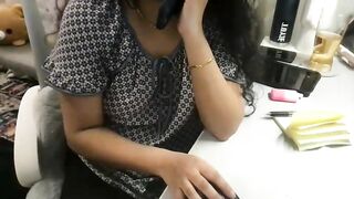 sunnydee1122 - Video  [Chaturbate] one feet leggings tributo