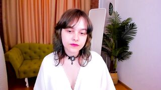 alaskabraus - Video  [Chaturbate] masturbate elegant joven cumswallow