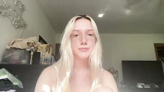 riababe - Video  [Chaturbate] Cumming bigpussylips mamando asmr