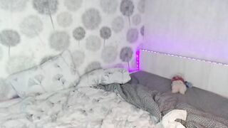 _lil_kelly_ - Video  [Chaturbate] femdom moneytalks farting panty