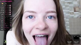 rinablondiee - Video  [Chaturbate] Pretty Cam Model fetiche nylons tail