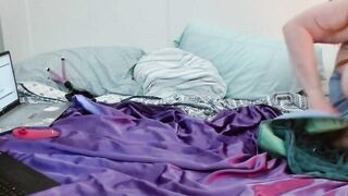 bisensual4u - Video  [Chaturbate] kinky farting office-sex teengirl