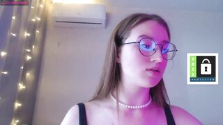 red__foxx - Video  [Chaturbate] women-sucking-dicks freeteenporn pussy-eating wine