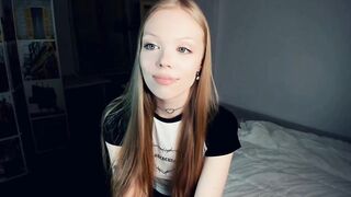 honeybzzz - Video  [Chaturbate] pvton her grande pool