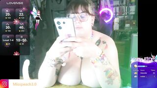 misspeach - [Stripchat] moderately-priced-cam2cam big-ass-white bbw-white striptease