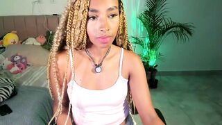 naomii1020 - Chaturbate Online Stream vibrate jerkingoff bondage lesbian