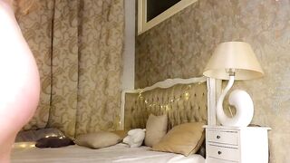 truuuly_yours - Chaturbate Stream bigeyes dildo model Recorded performance
