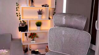 not_just_emmy - Chaturbate Stream small bigbush play analshow