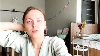 holydori - Chaturbate Live tights brunette barefeet tokens