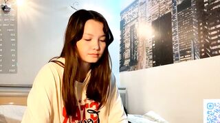 kassandrataulbee - Chaturbate Live mommy shirt sexy pinkpussy