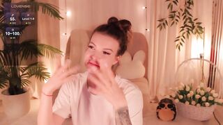 Bannanaa - Porn Video [Bongacams]: talented cam slut, exquisite bottom, home alone