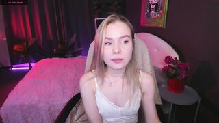 chloe_fly - [Chaturbate Record Video] Playful Lovely Amateur
