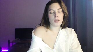 your_snowflakee - [Chaturbate Cam Video] Sexy Girl Playful Pvt