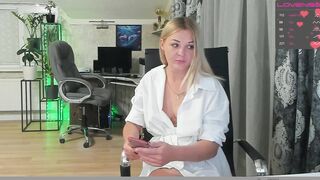 karinadeniss - [Chaturbate Video Recording] Natural Body Playful Shaved