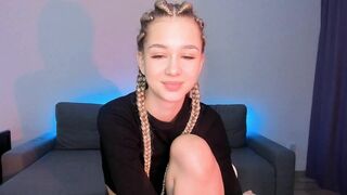 holly____ - Video  [Chaturbate] web-cam talkative girl-girl gemidos