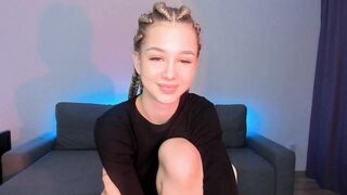 holly____ - Video  [Chaturbate] web-cam talkative girl-girl gemidos