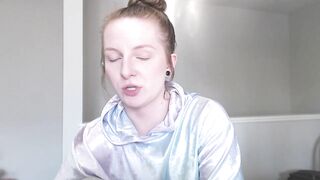 skyewatson - Video  [Chaturbate] ahegao peeing teasing hermana