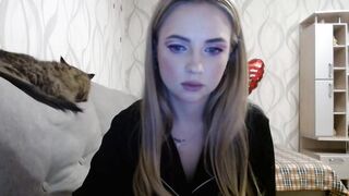 jinniesi - Video  [Chaturbate] massages -3some romantic home