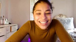 lolaryann - Video  [Chaturbate] mec-tbm master metendo hard-rough-sex