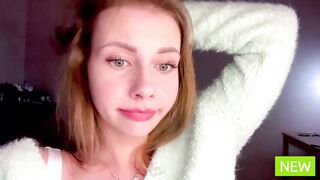 hustleebabyy_vikki - Video  [Chaturbate] facesitting barefeet -twinks bang-bros