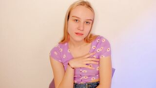 melinaestes - Video  [Chaturbate] Web Model toes natural-tits show