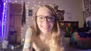 triippy666 - Video  [Chaturbate] women-sucking-dick queen shy abs